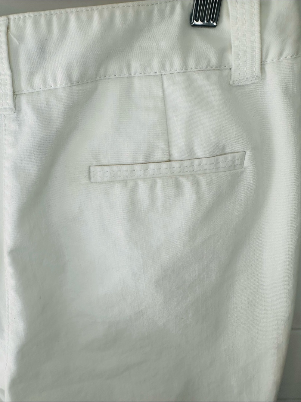 Zac & Rachel White Cropped Capri Pants - Picture 7 of 8